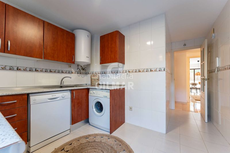 Foto f6f6811f-446c-4cda-9304-c6f1ff694a95. Apartament amb calefacció aparcament piscina a Villacana - Costalita - Saladillo Estepona