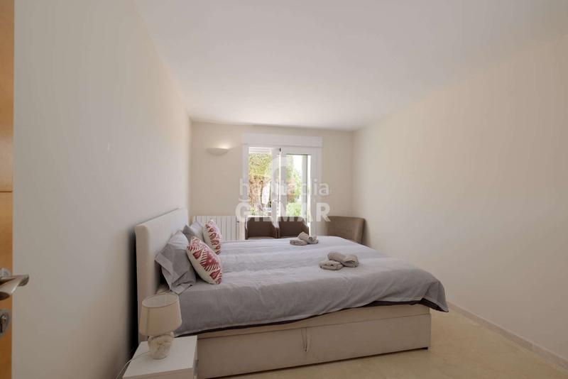 Foto 13881cea-e7b8-49d7-840d-762744e6b869. Chalet with heating pool in Torreguadiaro-San Diego Sotogrande