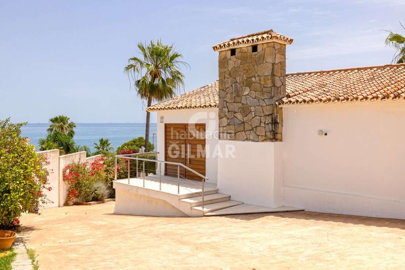 Foto c425d449-a327-4775-bb20-8ee226a1338b. Chalet with heating pool in Torreguadiaro-San Diego Sotogrande