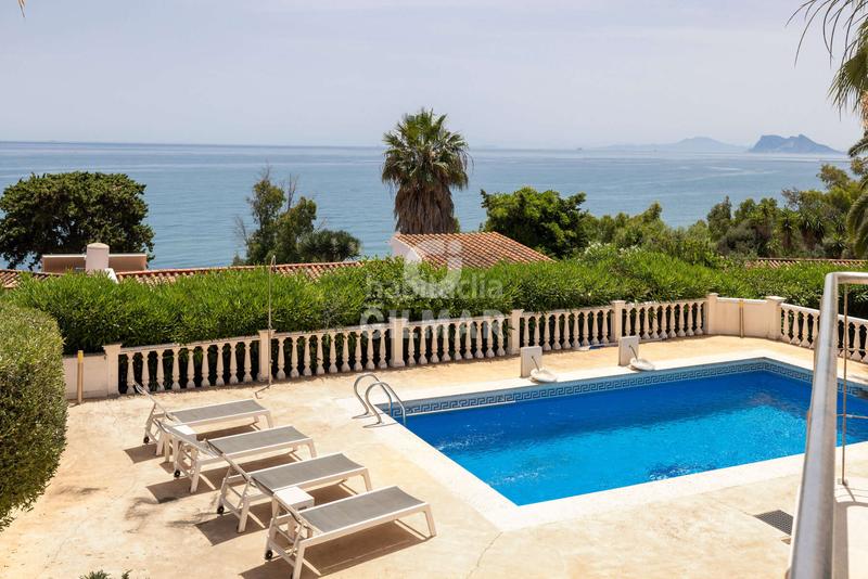 Foto dd800e20-0bb3-4ace-8f60-6e04d485f194. Chalet with heating pool in Torreguadiaro-San Diego Sotogrande