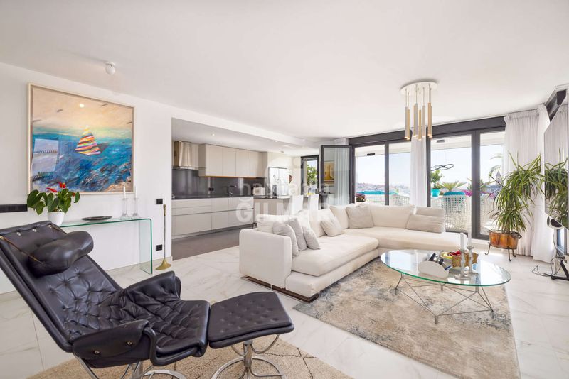 Foto 72c202a0-04e5-4466-b073-4afe95d458ae. Àtic amb calefacció aparcament piscina a Parque Central Estepona