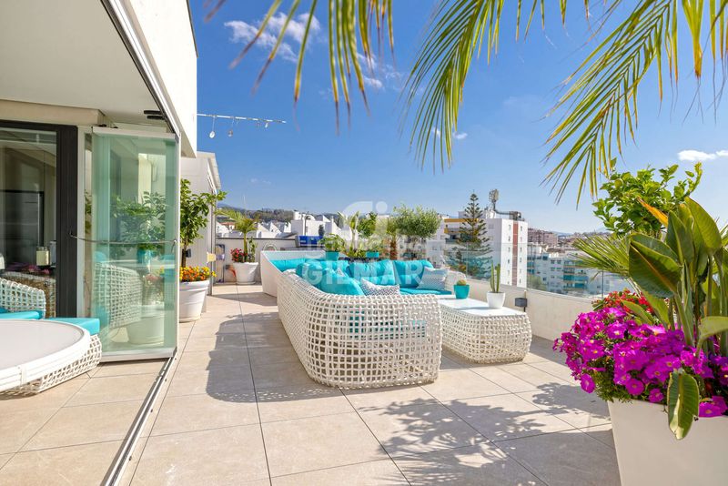 Foto 86eff36b-5c30-4110-b190-12924347fb48. Àtic amb calefacció aparcament piscina a Parque Central Estepona