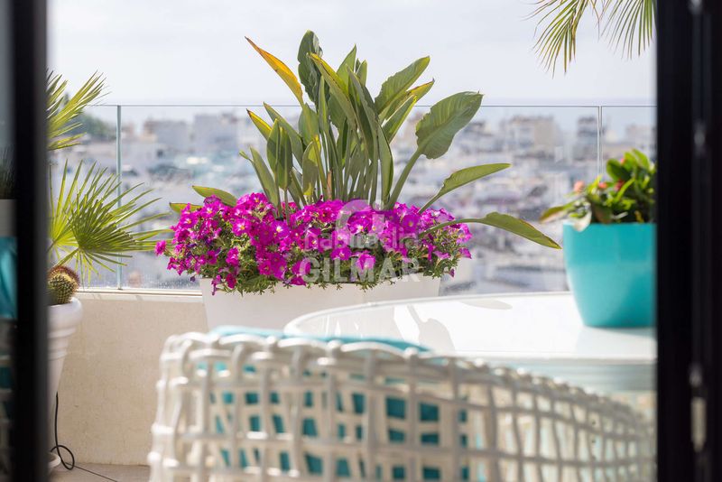 Foto 9dd1e41c-d7b3-4fd8-8571-f09902818c94. Àtic amb calefacció aparcament piscina a Parque Central Estepona