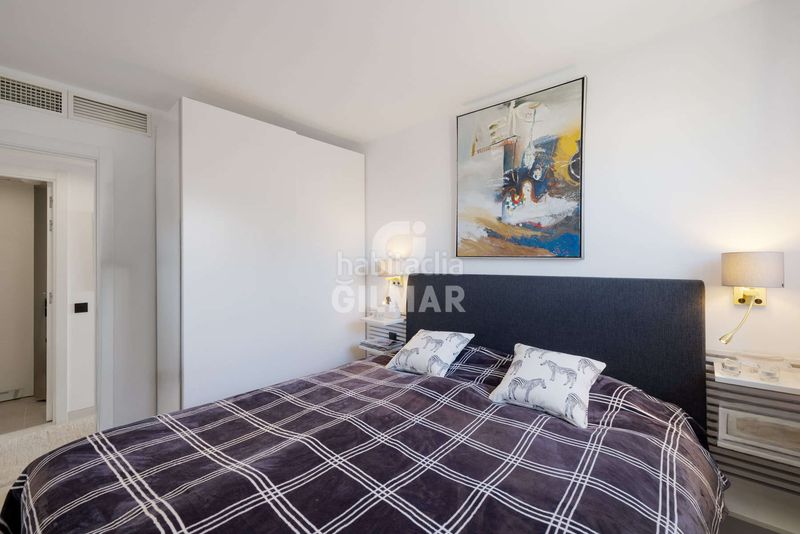 Foto a5e7f4bc-2873-448c-ab8b-fb1eaee0ff00. Àtic amb calefacció aparcament piscina a Parque Central Estepona