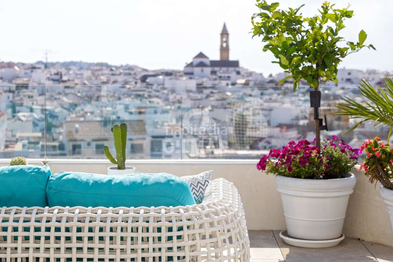 Foto aebc4531-630e-4917-8454-c58402b46428. Àtic amb calefacció aparcament piscina a Parque Central Estepona