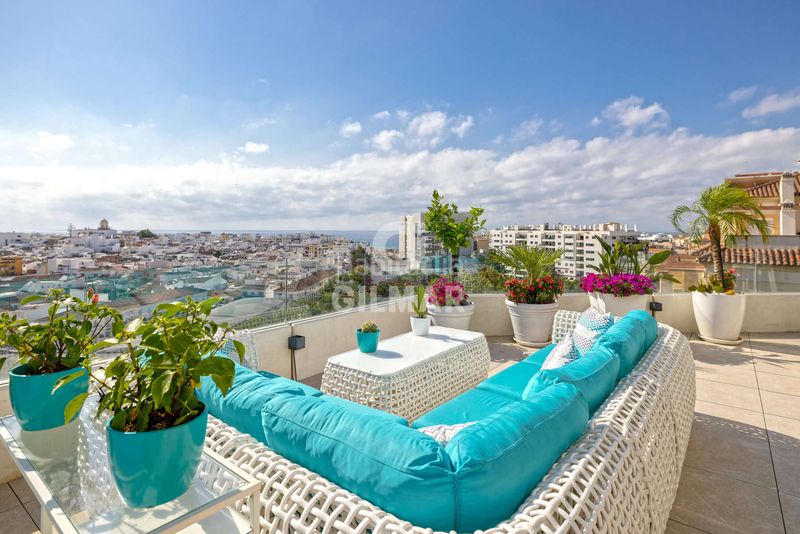 Foto e8888798-acbb-4a3b-b3f0-e54e66afe57c. Àtic amb calefacció aparcament piscina a Parque Central Estepona