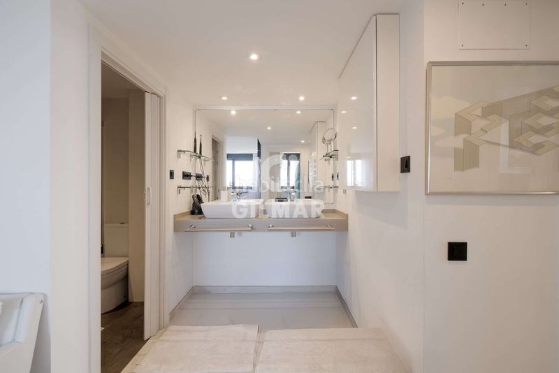 Foto f5ed90c1-c566-42cf-9f23-4739f0214556. Àtic amb calefacció aparcament piscina a Parque Central Estepona