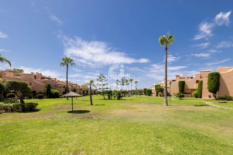 Foto af01e669-6a56-46f1-92d8-71041c64dcd5. Appartamento con riscaldamento piscina in Nueva Atalaya Estepona