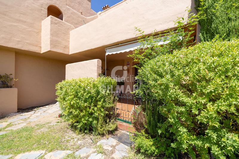 Foto e8773a4d-a9ee-41b4-82d2-47bbab3ae124. Appartamento con riscaldamento piscina in Nueva Atalaya Estepona