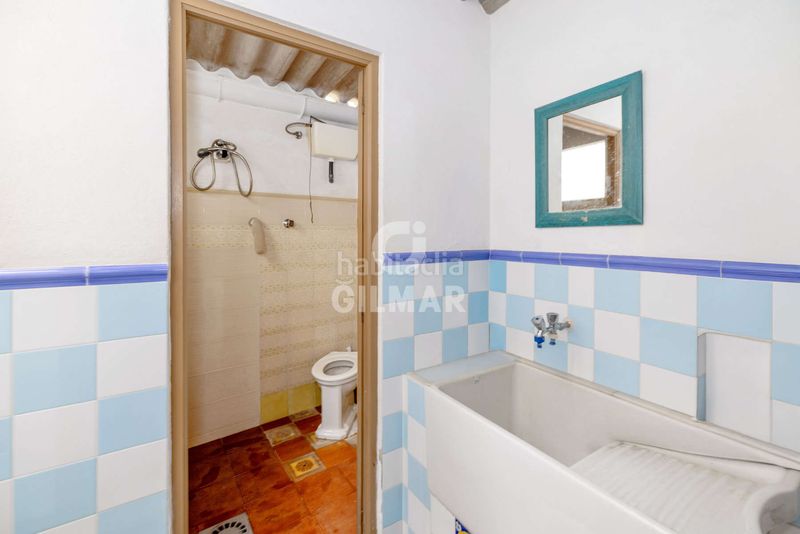 Foto df89f51a-24f2-4ea0-afdc-2a80d7d1ff75. Casa aparellada a Centro Estepona