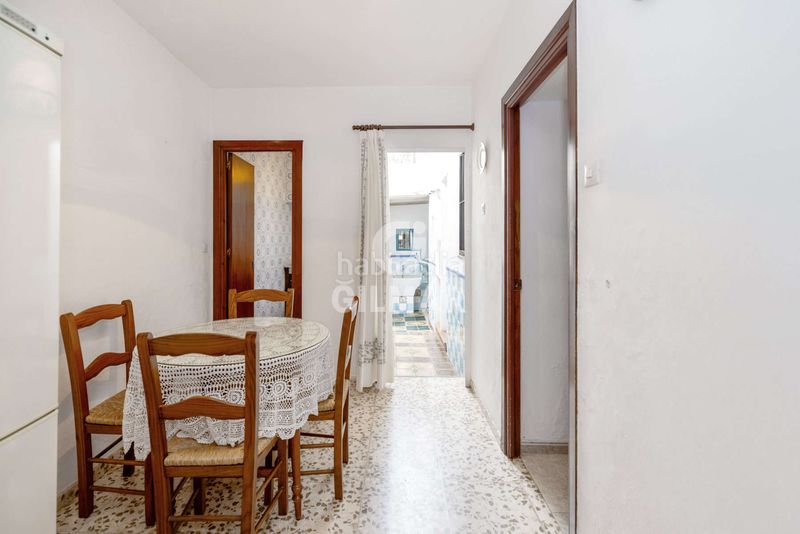 Foto e6c85636-501c-421d-b7f2-6c774746c652. Casa aparellada a Centro Estepona