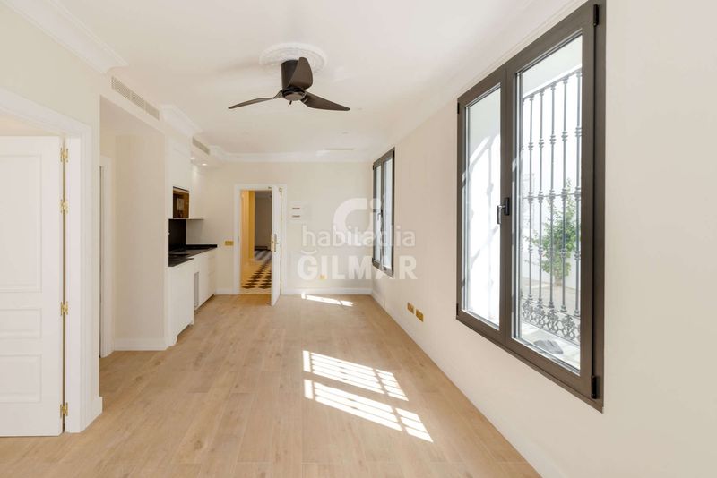 Foto 94b90c8c-5e10-45a9-8623-54cf8be04e04. Edificio in Centro Estepona