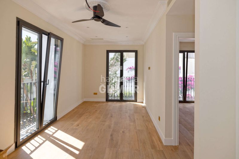 Foto 9d3102ba-5cfb-48fb-8576-7410e08801e1. Edificio in Centro Estepona