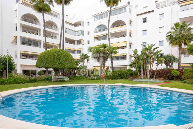 Foto 28d6c6c1-ae9a-4cac-8998-c56eaad4e21e. Piccolo appartamento con riscaldamento parcheggio piscina in Estepona