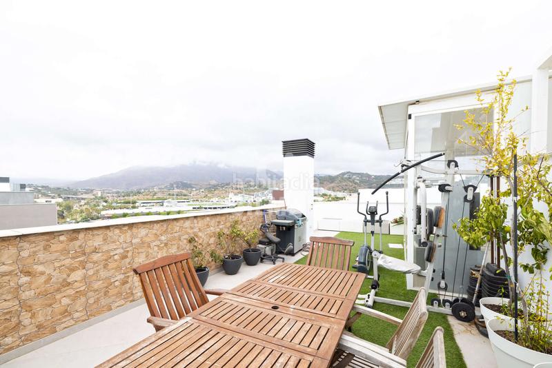 Foto 3d246d1f-44fc-4715-9f11-ccd66c149038. Duplex avec chauffage parking dans Parque Central Estepona