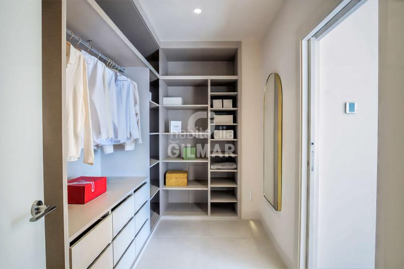 Foto 1d8ebe8e-f3e6-4ac8-81c8-0fe8d6be8fae. Chalet mit heizung parking pool in El Velerín Estepona