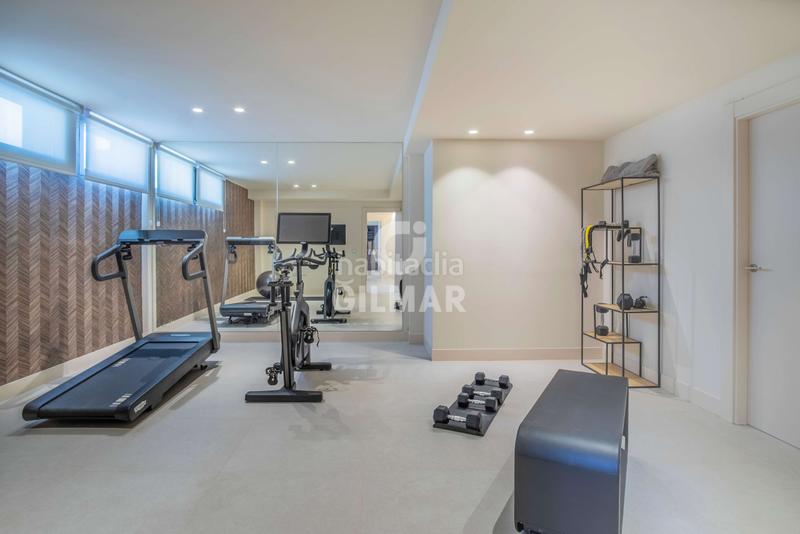 Foto 2300355f-8cf7-4507-abc8-89f2c754137d. Chalet mit heizung parking pool in El Velerín Estepona