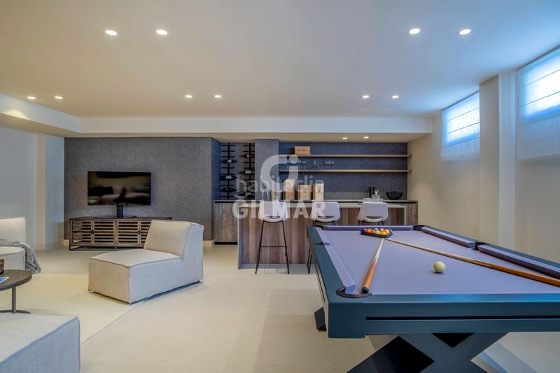 Foto 2962ccd5-b2a2-4950-9031-f98f85d8e562. Chalet mit heizung parking pool in El Velerín Estepona