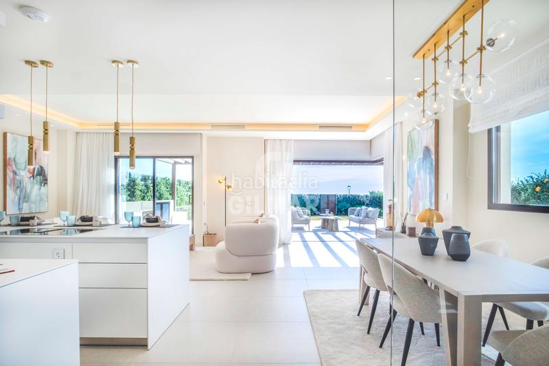 Foto 63beaf9b-9098-4987-9ec1-763b913c1cb1. Chalet mit heizung parking pool in El Velerín Estepona