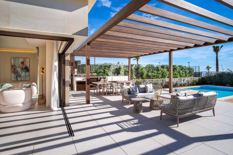 Foto 7e689c99-1c7c-46a9-a4c6-60ed77412a7e. Chalet mit heizung parking pool in El Velerín Estepona