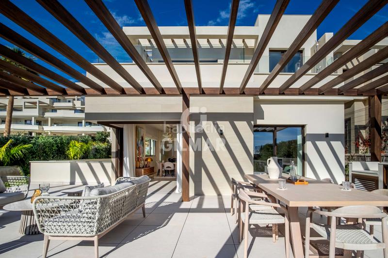 Foto 8f75fb11-504b-49fc-8317-e4c2b9b27280. Chalet mit heizung parking pool in El Velerín Estepona