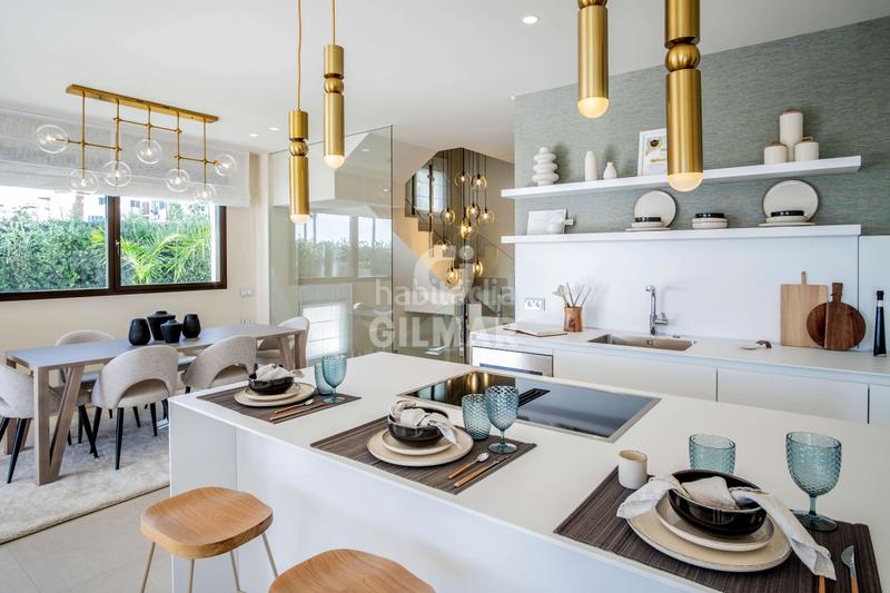 Foto b79247f4-3663-4743-9c3a-c4817b2963a1. Chalet mit heizung parking pool in El Velerín Estepona