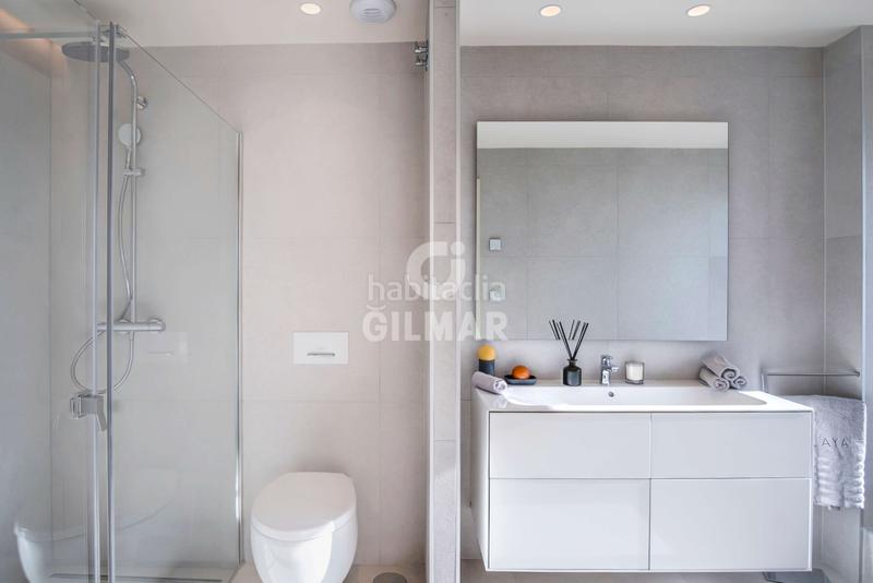 Foto cdbe25ca-54af-4bac-a2ae-87f94329ac13. Chalet mit heizung parking pool in El Velerín Estepona