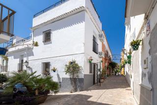 Reihenhaus in Centro. Viva el auténtico estilo de vida costero en esta casa adosada co