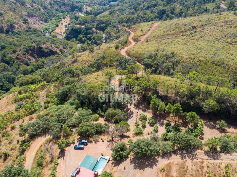 Foto 593ff4af-65ba-43fe-bc6f-2ab56a294378. Fondo rustico in altos de Estepona Estepona