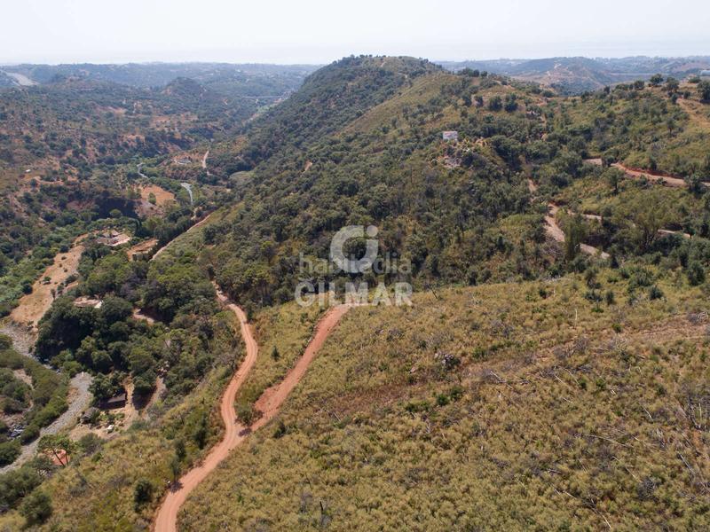 Foto 5fe6d758-d254-4bf3-abde-ce3c34d164cd. Fondo rustico in altos de Estepona Estepona