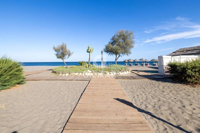 Foto b56760cc-c448-4ae8-a12a-089fd831db27. Appartement mit pool in marina de Casares Casares