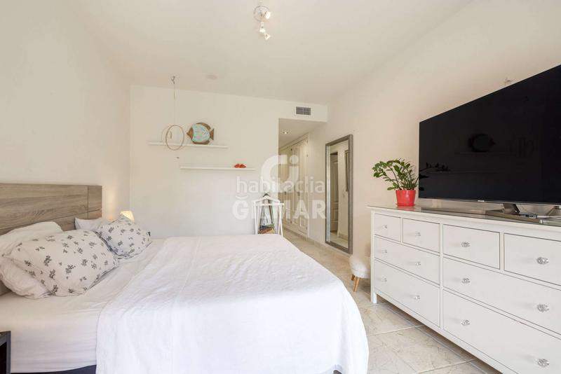 Foto 290d098e-3b89-4575-94d8-0664b606ce71. Appartamento con riscaldamento parcheggio in Benatalaya Estepona