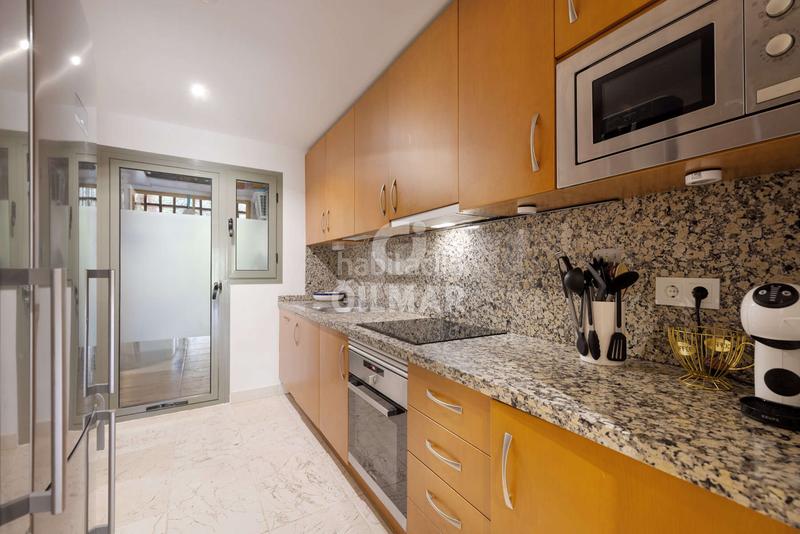 Foto 82489a9b-8714-4e46-8e4b-35420425932d. Appartamento con riscaldamento parcheggio in Benatalaya Estepona
