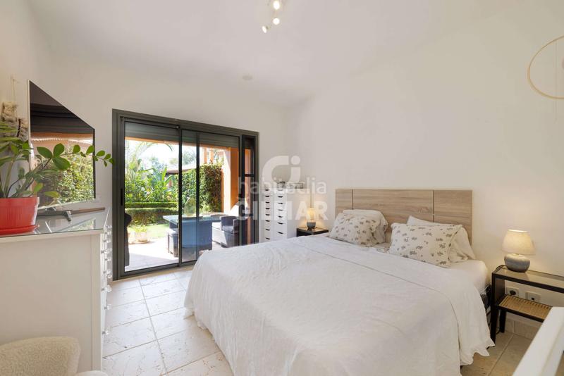 Foto f7f56dba-cb8a-41aa-8b58-dd9c2df346f4. Appartamento con riscaldamento parcheggio in Benatalaya Estepona