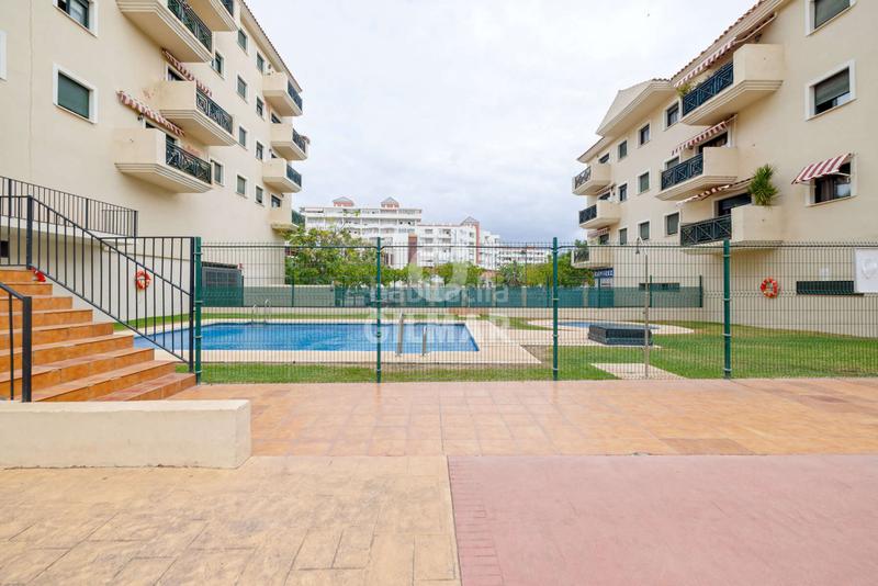 Foto 895061b3-d01b-473f-9b07-03df2dd01782. Zweistöckige wohnung mit heizung parking pool in Huerta Nueva Estepona