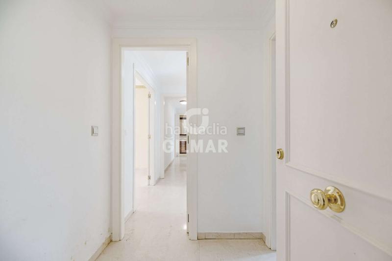 Foto d60c7d60-c9c9-4fe9-8d9d-674e38f01ef2. Zweistöckige wohnung mit heizung parking pool in Huerta Nueva Estepona