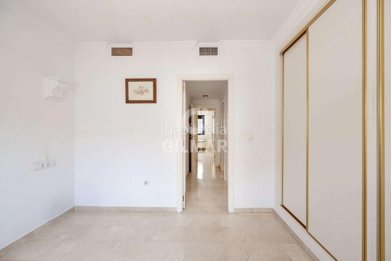 Foto e5dd4653-3281-4099-b551-af2cd69453eb. Zweistöckige wohnung mit heizung parking pool in Huerta Nueva Estepona