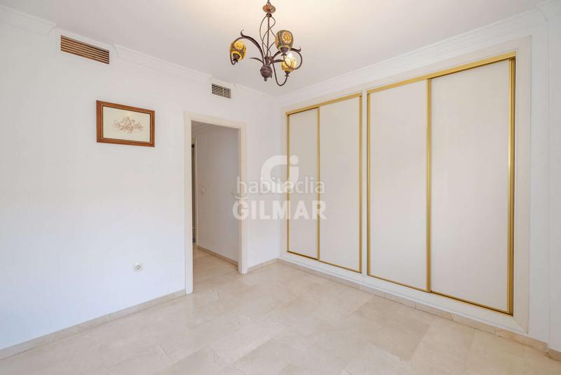 Foto eeb3b26a-1cac-4dc0-bc06-1ab019fee81f. Zweistöckige wohnung mit heizung parking pool in Huerta Nueva Estepona