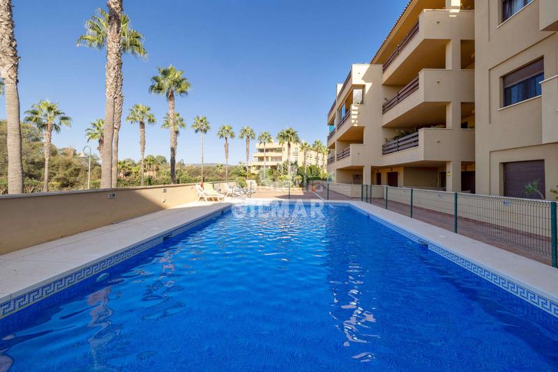 Foto 8e57d8aa-8252-4c03-b690-88c10408eed6. Appartamento con riscaldamento parcheggio piscina in Sotogrande