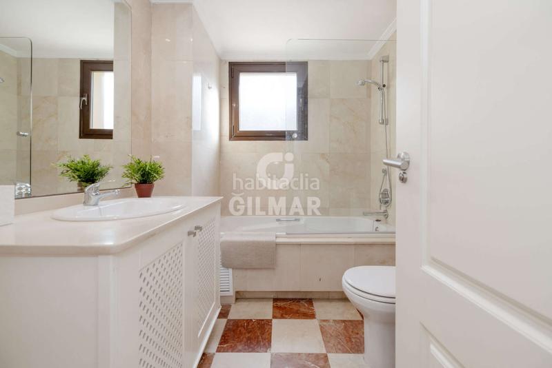 Foto c12df1c6-6be5-467e-a8a3-3ad8b0d08922. Appartamento con riscaldamento parcheggio piscina in Sotogrande