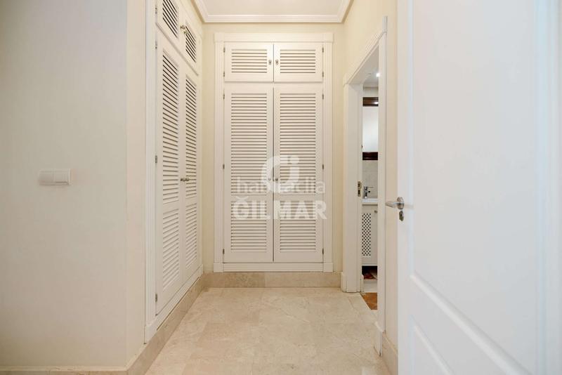 Foto f7aac149-56e4-435d-8679-f27f78a56fd3. Appartamento con riscaldamento parcheggio piscina in Sotogrande