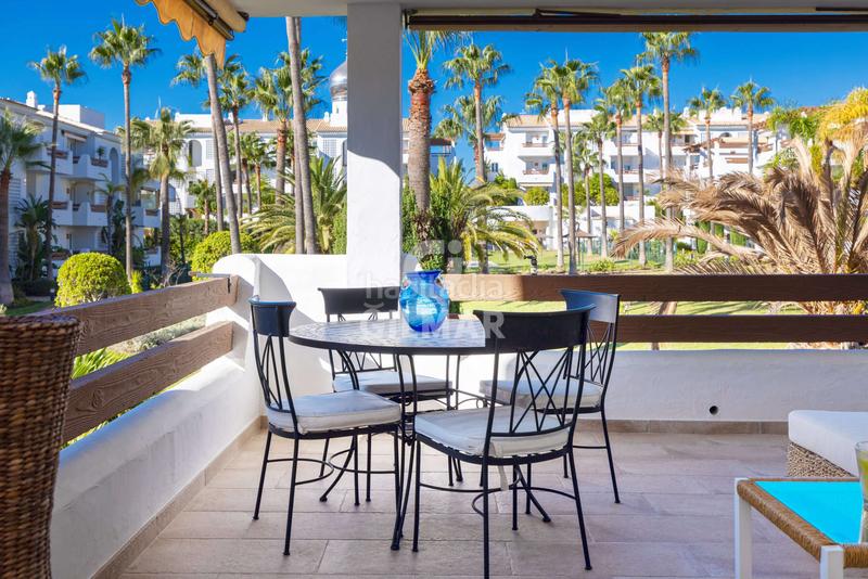 Foto 111b7591-a37d-42cf-8bf9-0891ac75b421. Apartament amb calefacció aparcament piscina a La Concha - Resina Golf Estepona