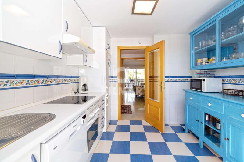 Foto af88bdb3-4ba1-4c0d-85a7-ee1a15965e7d. Apartament amb calefacció aparcament piscina a La Concha - Resina Golf Estepona