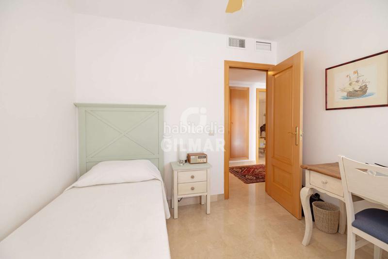 Foto d545fb85-2965-41dd-872a-2960993e021f. Apartament amb calefacció aparcament piscina a La Concha - Resina Golf Estepona