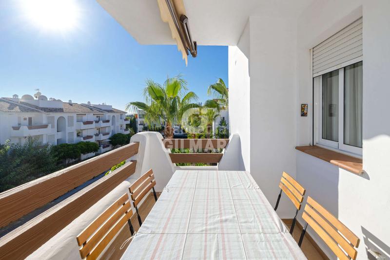 Foto db43be2f-d9e7-4630-9953-cd5dc9d9298f. Apartament amb calefacció aparcament piscina a La Concha - Resina Golf Estepona