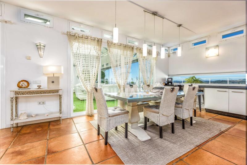 Foto 17c0fe65-d3a5-487d-a946-a91b7e04364c. Chalet avec chauffage piscine dans sierra de Estepona - avda. de andalucía Estepona