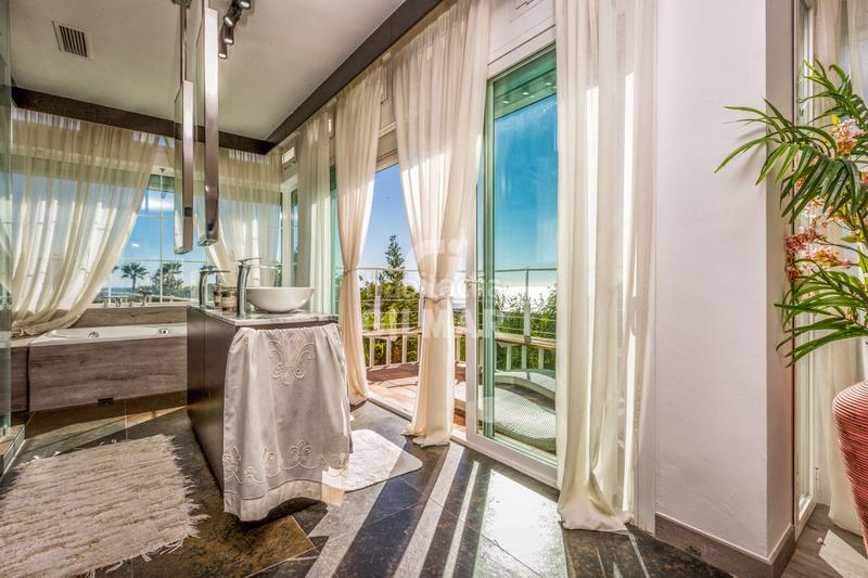 Foto 8fbc1220-c1d4-4fb4-a1cd-267fe023c04e. Chalet avec chauffage piscine dans sierra de Estepona - avda. de andalucía Estepona