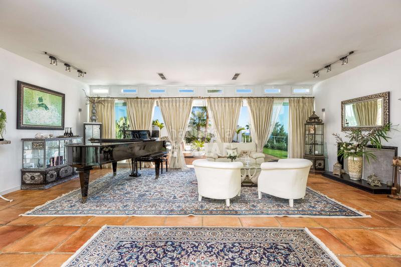 Foto a4a5cabf-397a-445b-84c3-9300ca326d09. Chalet avec chauffage piscine dans sierra de Estepona - avda. de andalucía Estepona