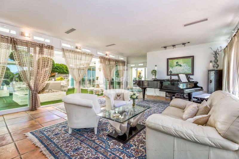 Foto b793584f-be2d-4954-8791-2717c83e7251. Chalet avec chauffage piscine dans sierra de Estepona - avda. de andalucía Estepona