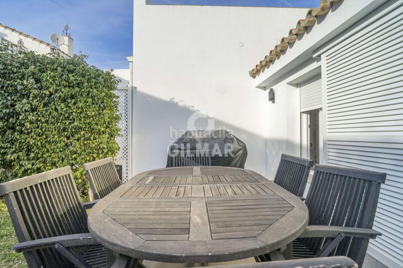 Foto 9197d88b-0b46-4e21-8fef-102a82b8e95d. Maison jumelée avec chauffage piscine dans Los Llanos Estepona